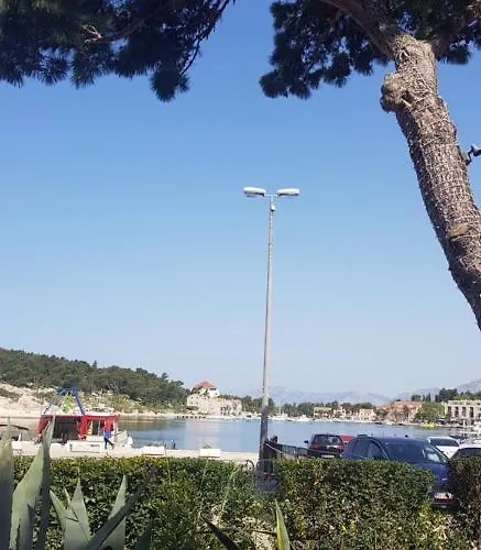 Daire Nikolic 1 Makarska